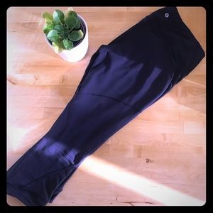 Navy Lululemon capris